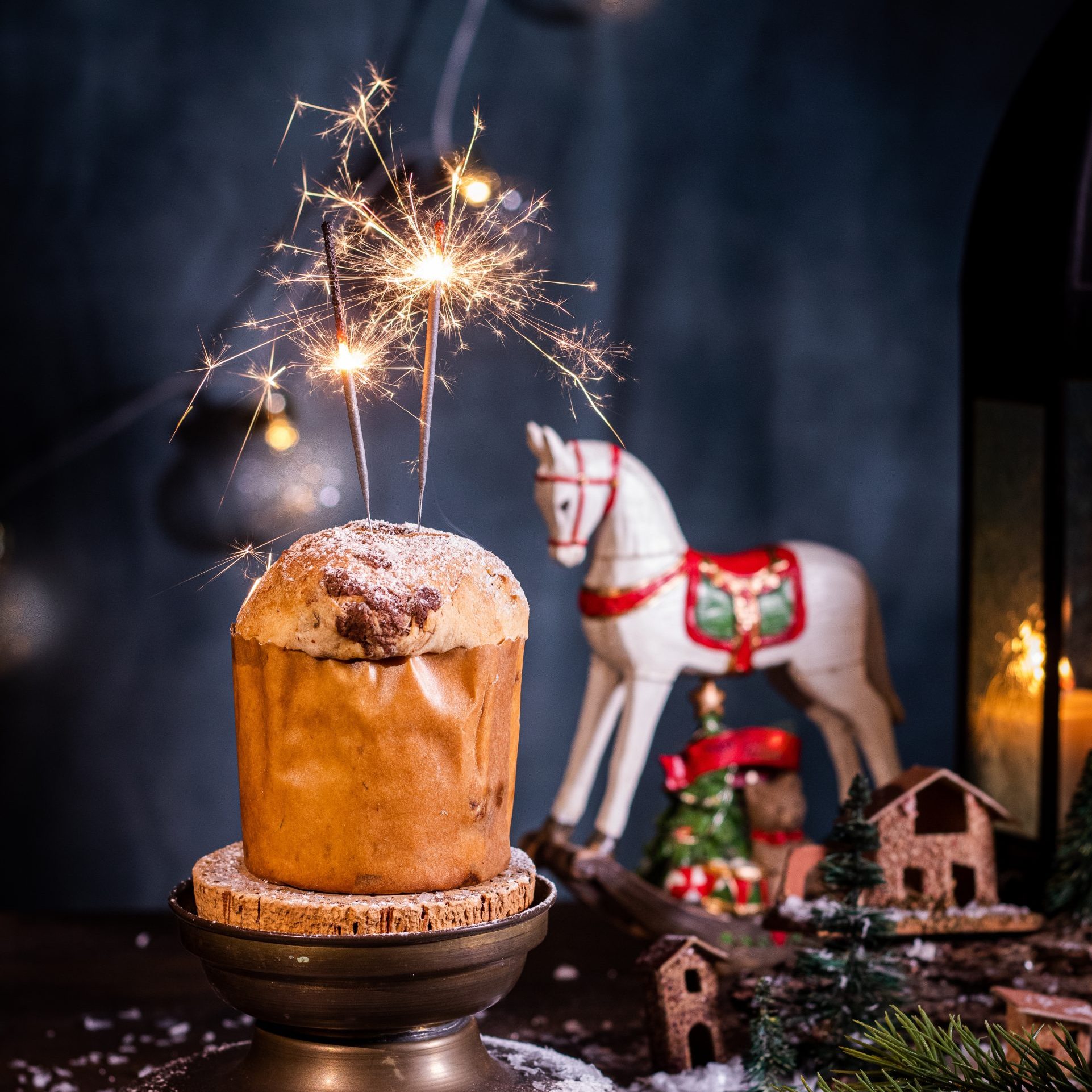 panettone-italian-christmas-sweet-2024-12-03-05-38-42-utc